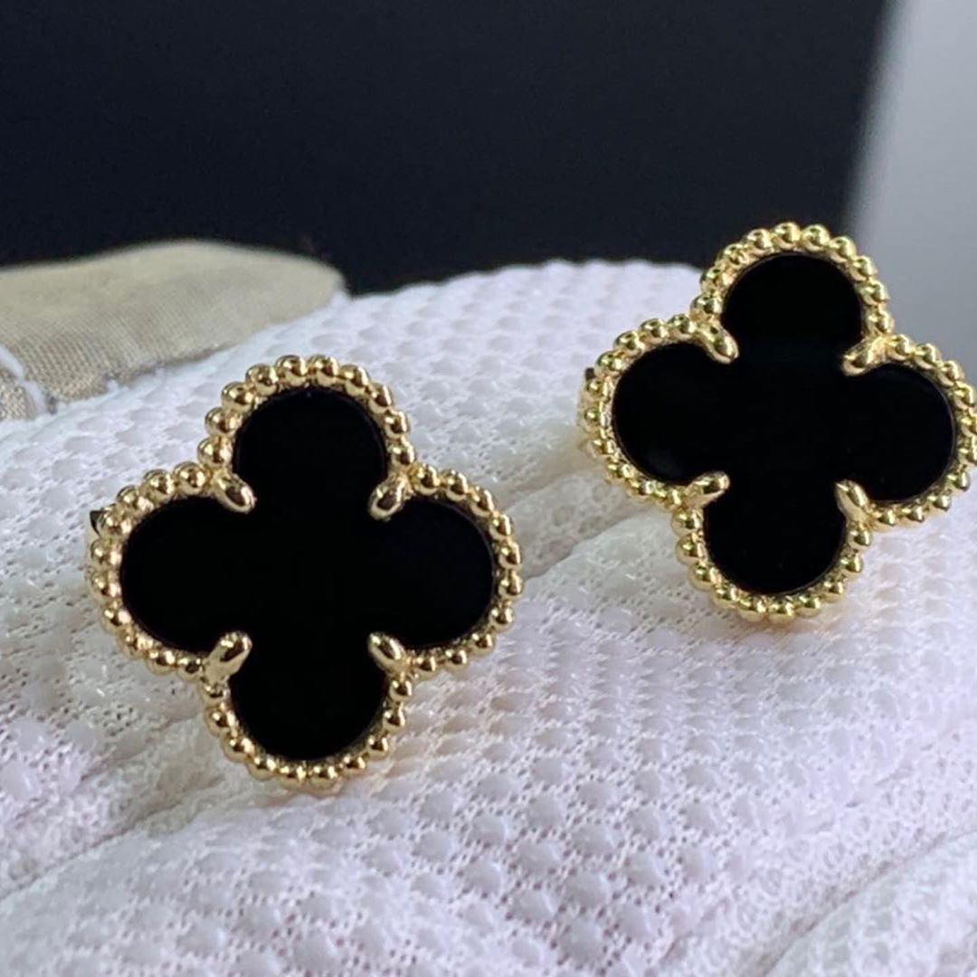 Van Cleef & Arpels Vintage Alhambra Black Onyx 18k Yellow Gold Earrings VCARA44200